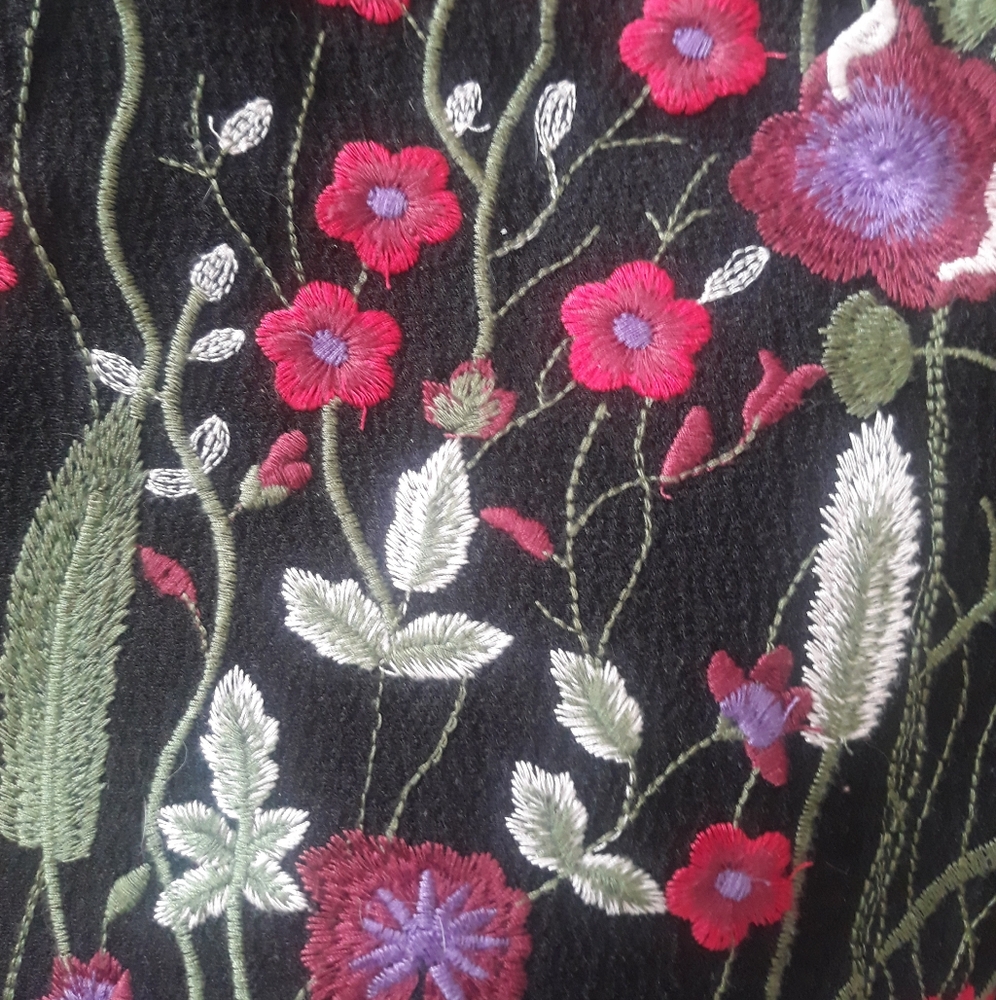 Anthropologie Red Carter Floral Embroidered Smocked Top Bell Sleeves XS - Picture 3 of 12